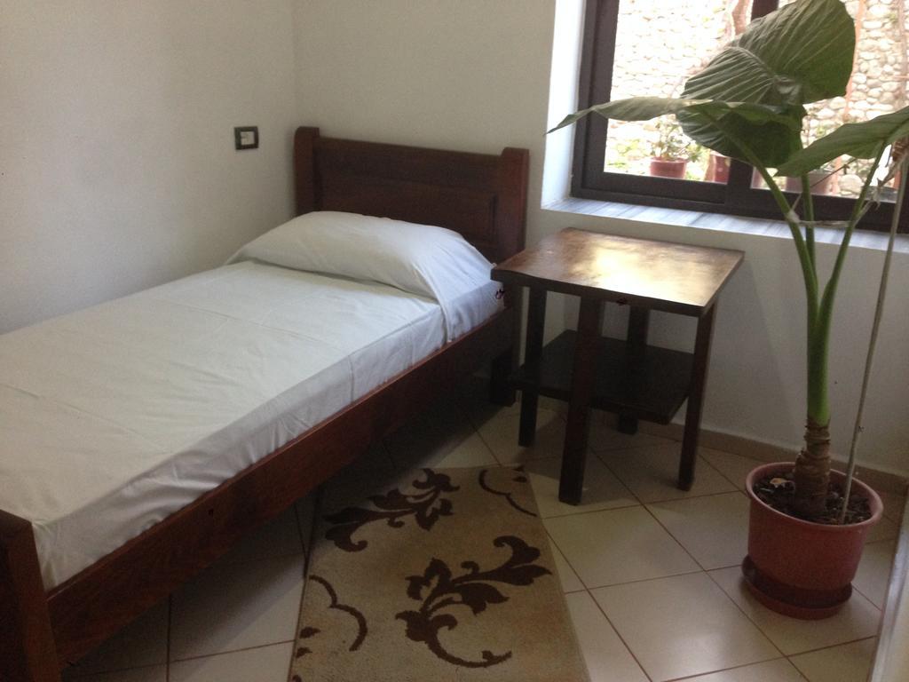 Eco Garten Guest House Shkodër Chambre photo